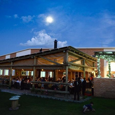 Hokahanya Inn&Conference Centre Maseru Bagian luar foto