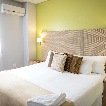 Hokahanya Inn&Conference Centre Maseru Bagian luar foto